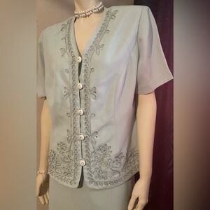 R&M Richards Light Green Embroidered Button-Front Short Sleeve Top